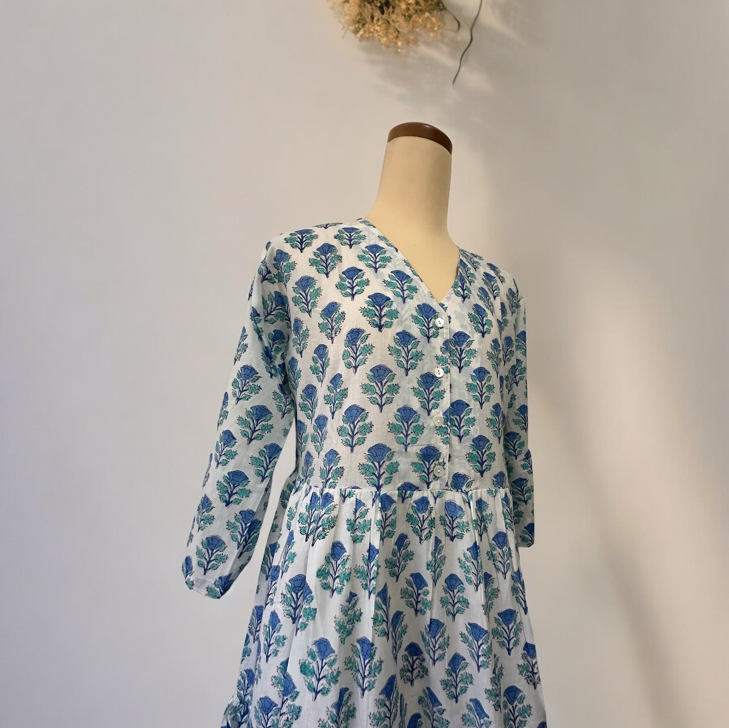 Design A / Quarter Sleeve Dress- 七部袖スリーブワンピース