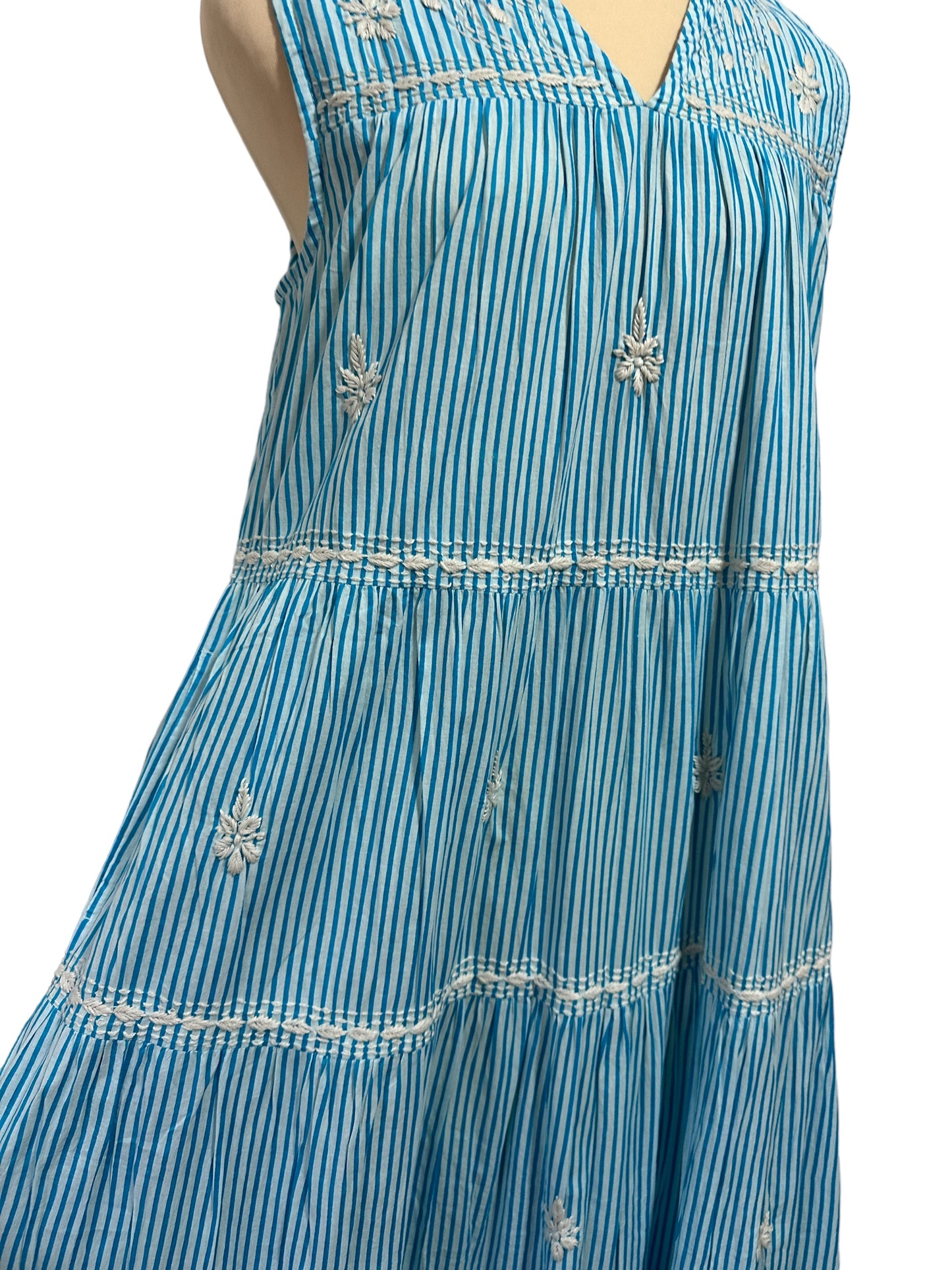 <LUMINE Collab> Stripe Block Wide Dress with Lucknow Embroidery - ストライプブロックプリントの刺繍ワイドワンピース