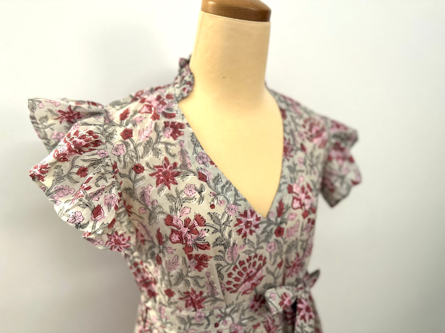 Design B /Frilled sleeve long dressフリルスリーブワンピース