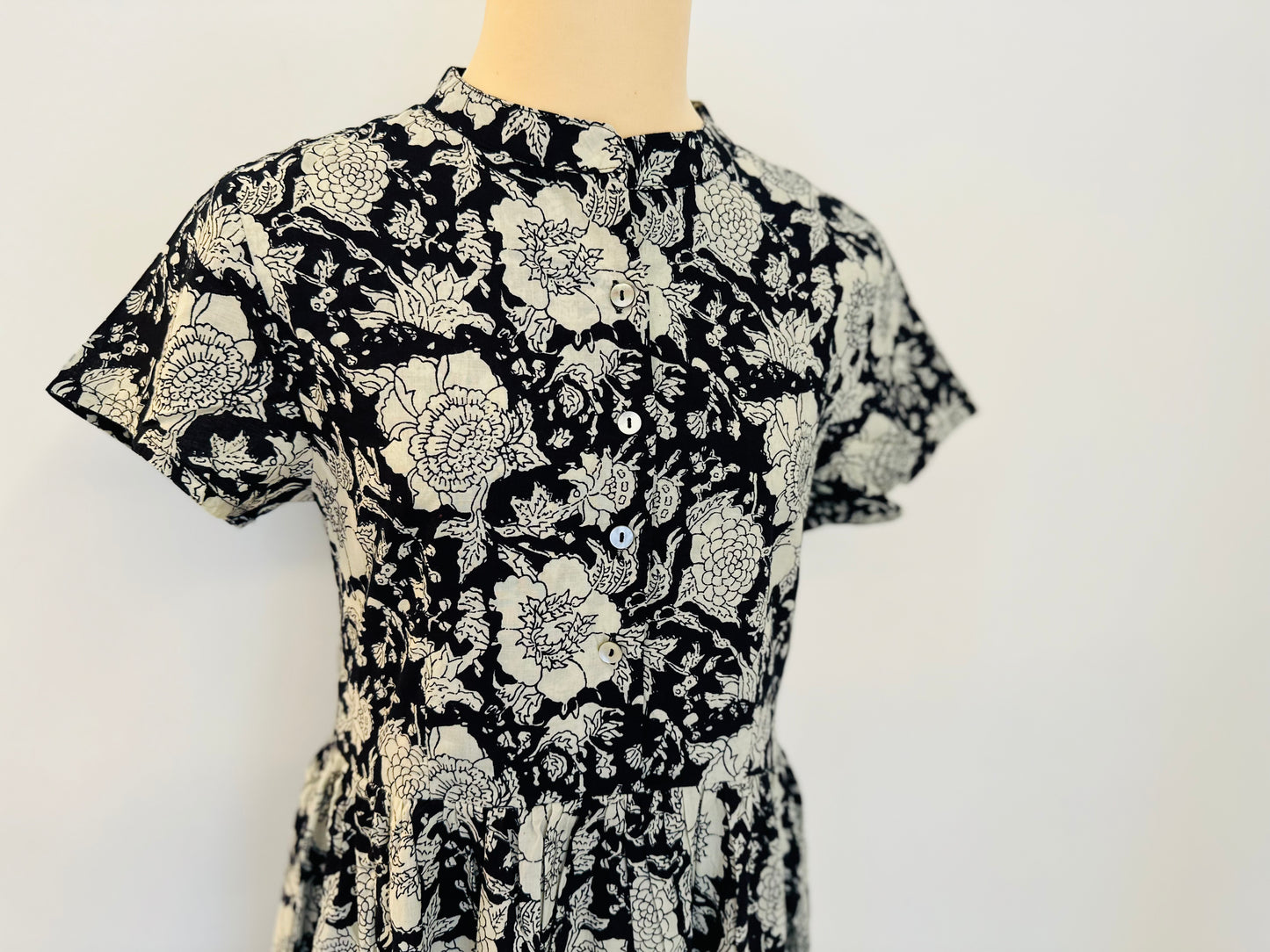 Short Sleeve Dress - Elegant Black 半袖ワンピース