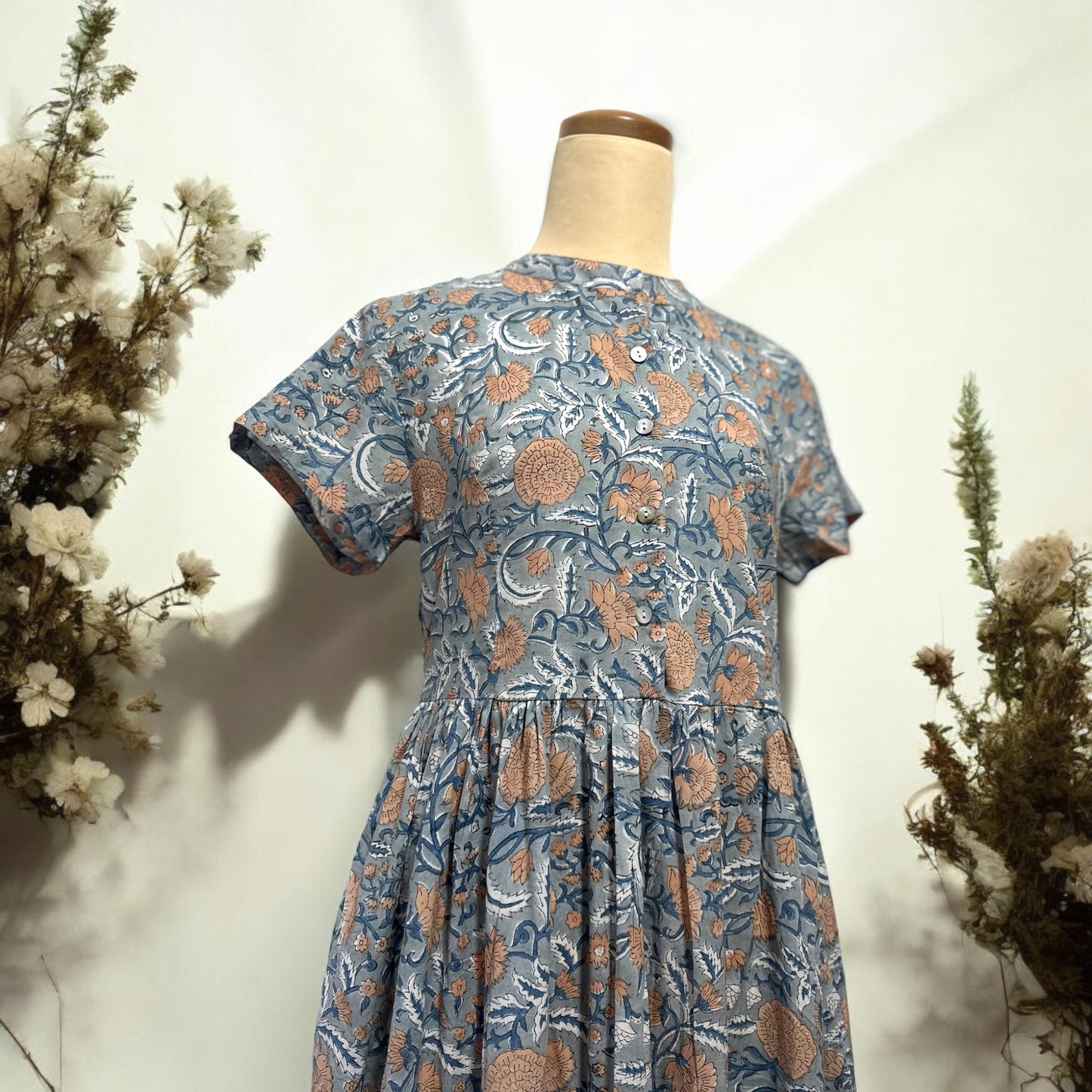 Short Sleeve Dress - Foggy Blue Gray  半袖ワンピース